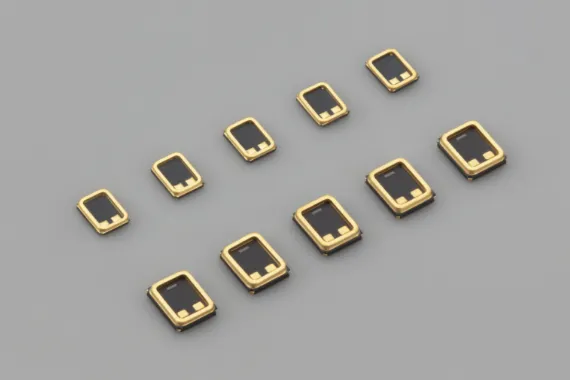 Crystal mounting package 