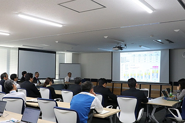 Photo of the NGK Group Purchasing Meeting for Procurement Representatives from Group Companies